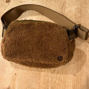 Lululemon Fleece Everywhere 1L Belt Bag